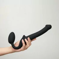 Schwarzer Strap-on-Me Anatomischer Umschnalldildo - (54,50 €) | Poppers Express