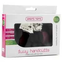 Menottes fourrure Shots - noir - Shots Toys (6,69 €) | Poppers Express